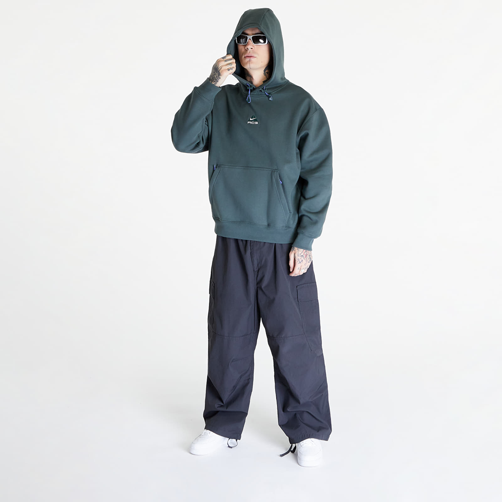 Kapucnis pulóverek és pulcsik Nike ACG Therma-FIT Fleece Pullover Hoodie UNISEX Vintage Green/ Summit White