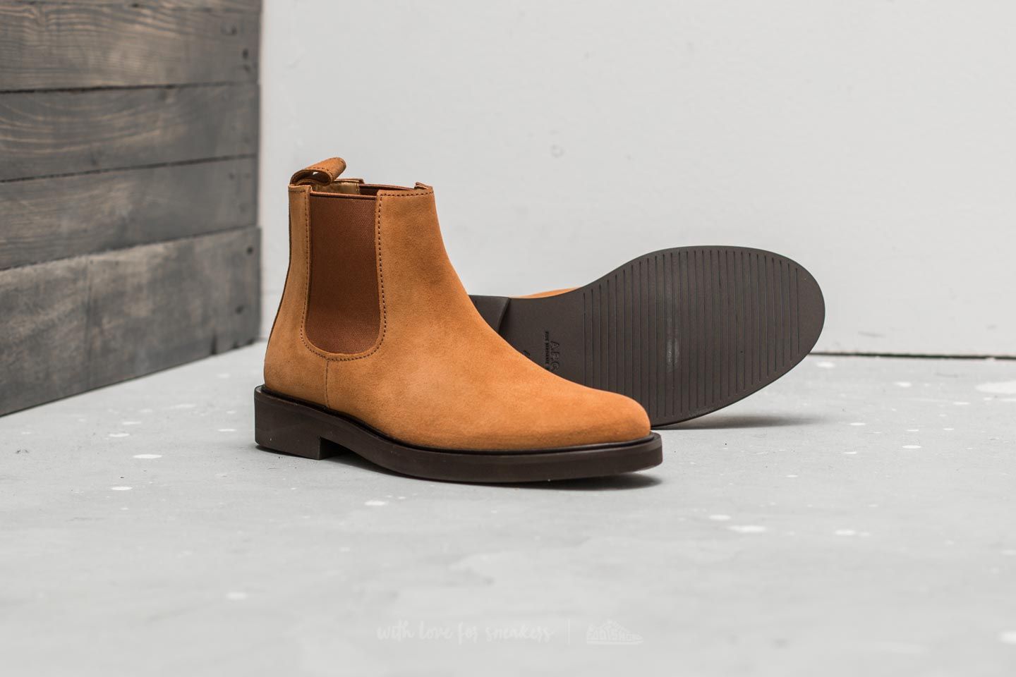 Men s shoes A.P.C. Boots Simeon Cad Noisette Footshop