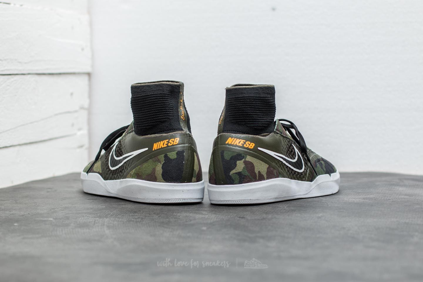 Men's shoes Nike SB Hyperfeel Koston 3 Cargo Khaki/ Circuit Orange