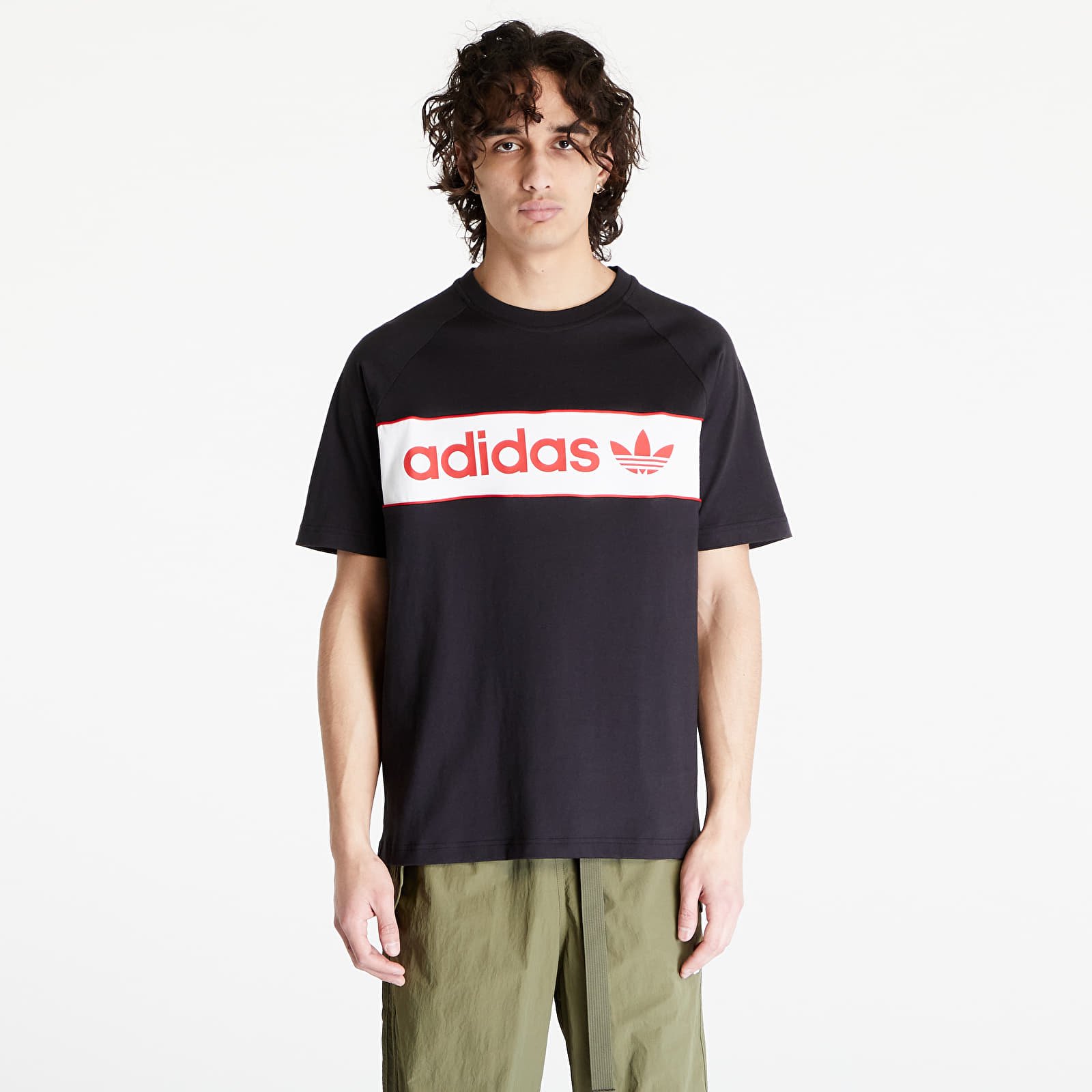 Trička adidas Archive Short Sleeve Tee Black