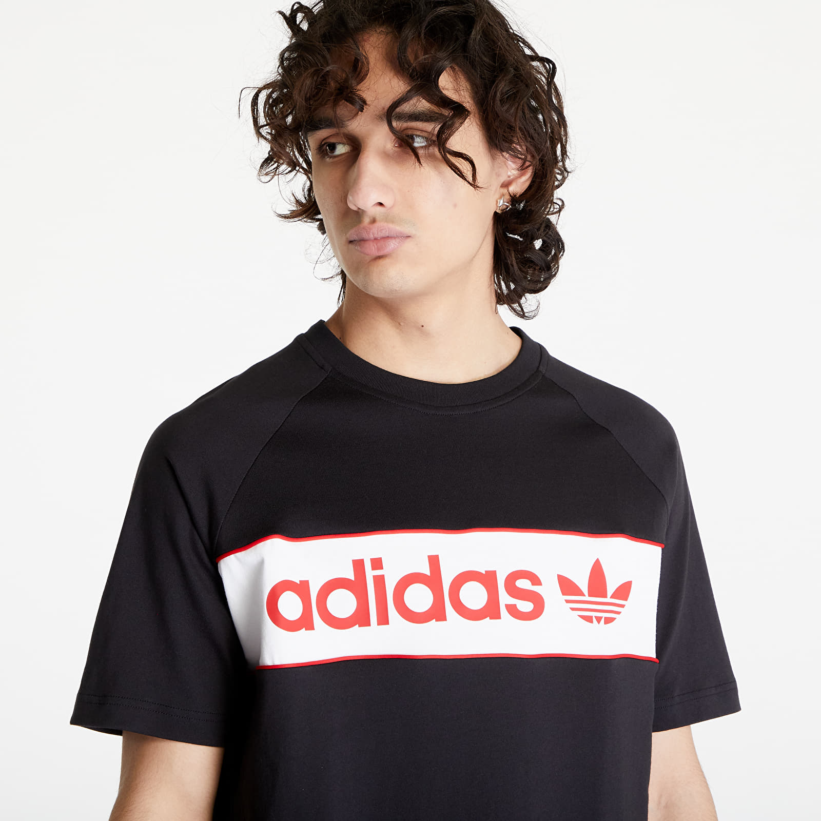 Trička adidas Archive Short Sleeve Tee Black