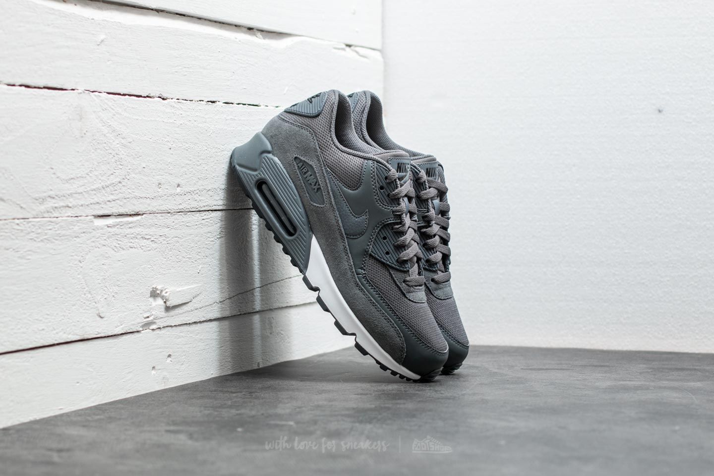 Men s shoes Nike Air Max 90 Essential Dark Grey Dark Grey Black