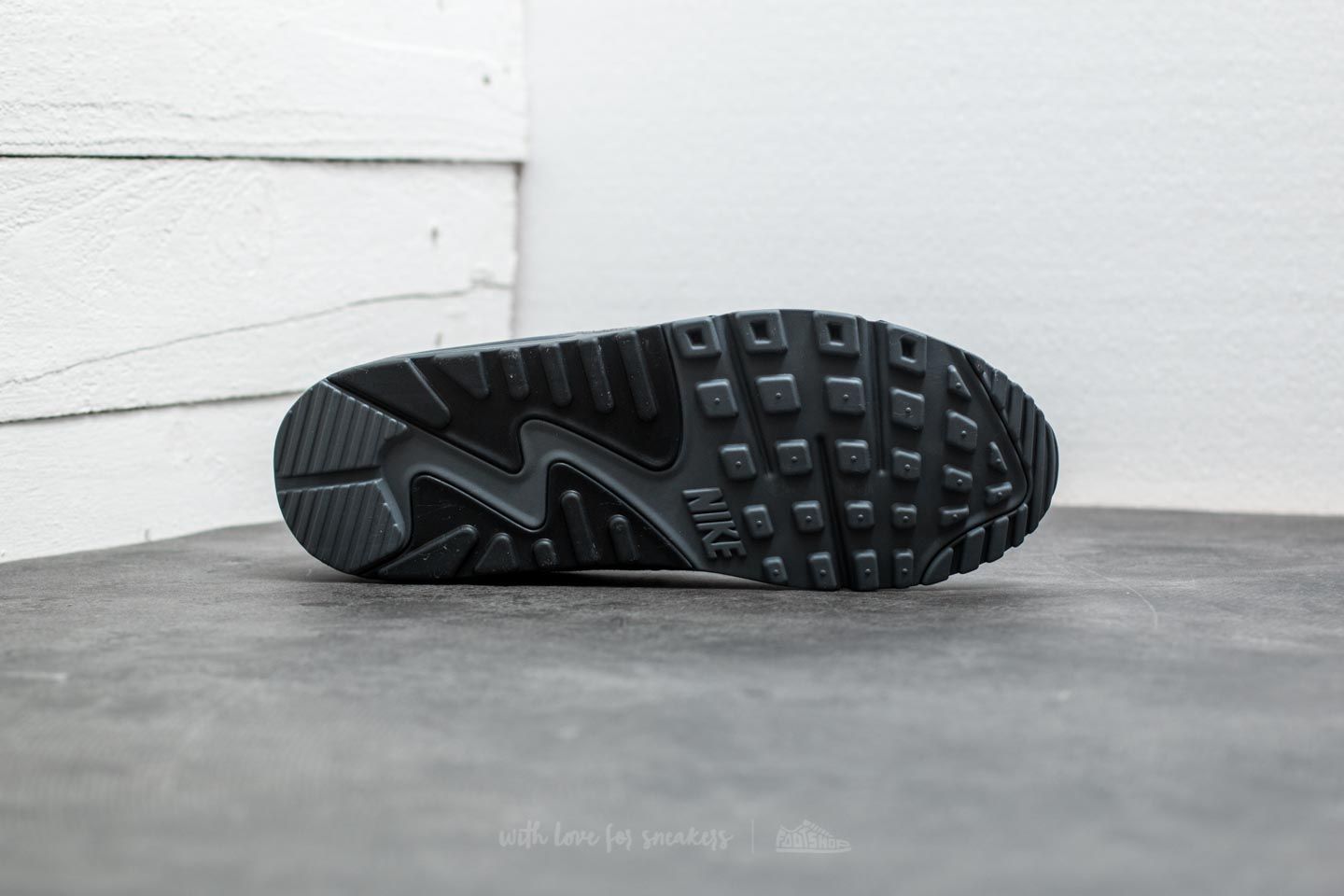 Men's shoes Nike Air Max 90 Essential Dark Grey/ Dark Grey-Black