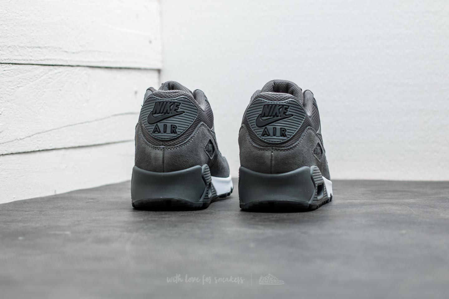 Men's shoes Nike Air Max 90 Essential Dark Grey/ Dark Grey-Black