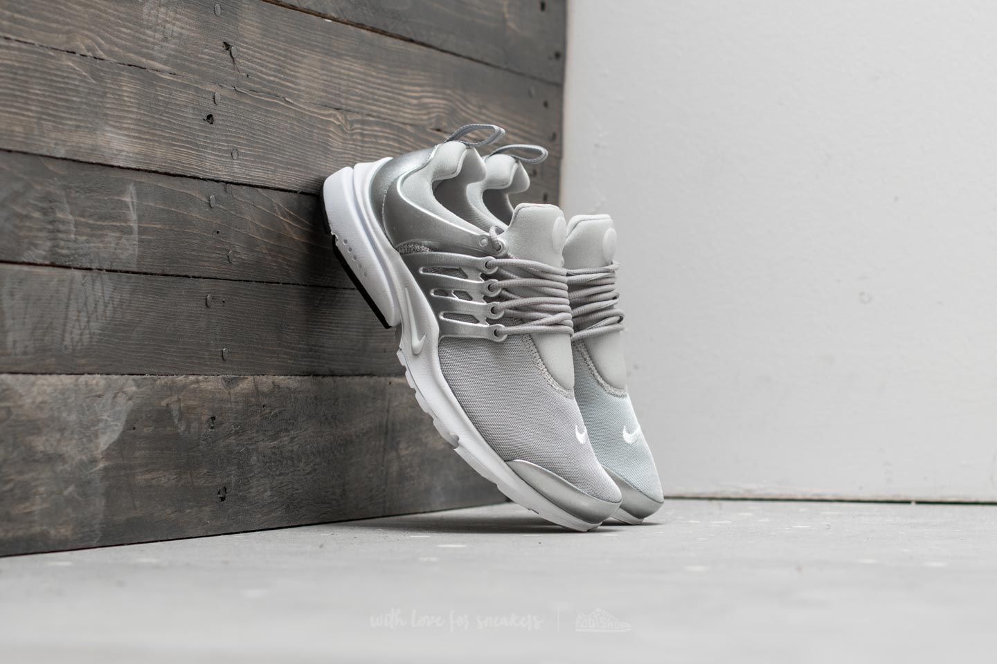 Men s shoes Nike Air Presto Premium Metallic Silver Pure Platinum Footshop