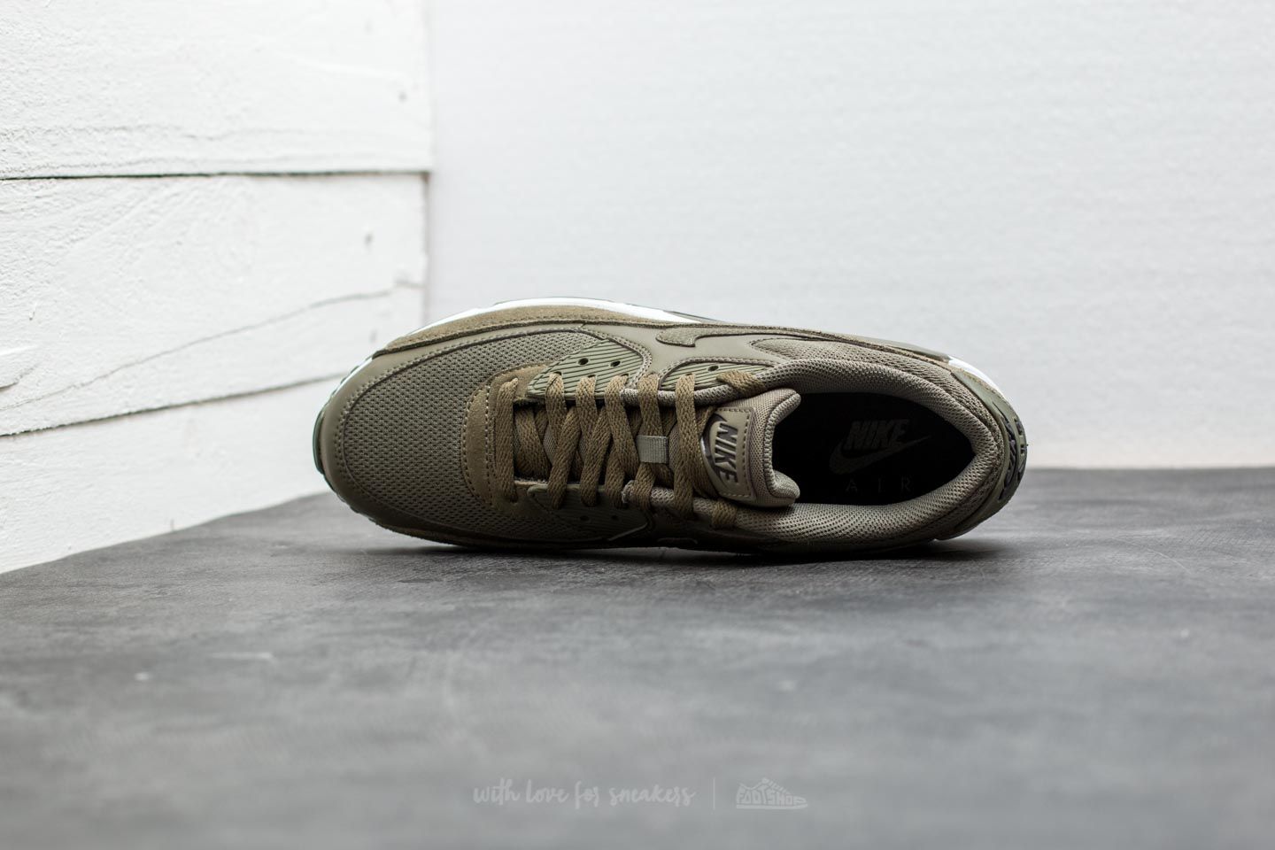 Men s shoes Nike Air Max 90 Essential Medium Olive Medium Olive