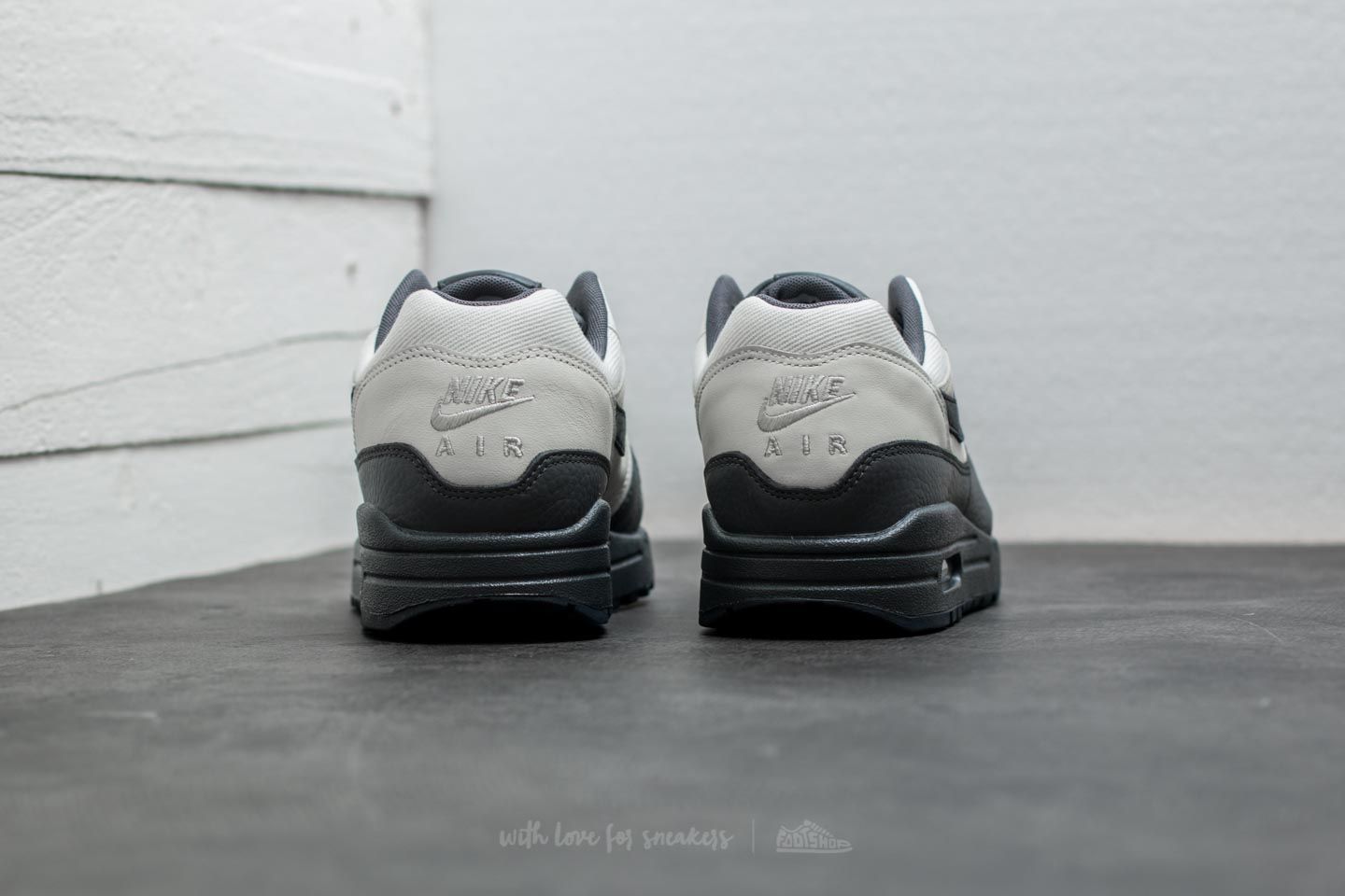 Nike air max 1 premium sail dark obsidian online