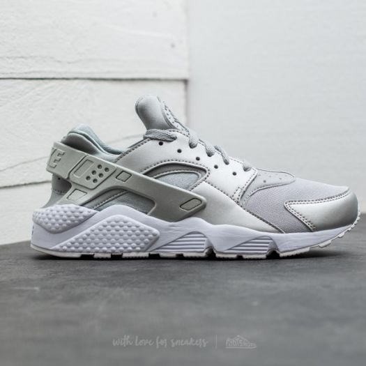 Nike air huarache premium silver best sale