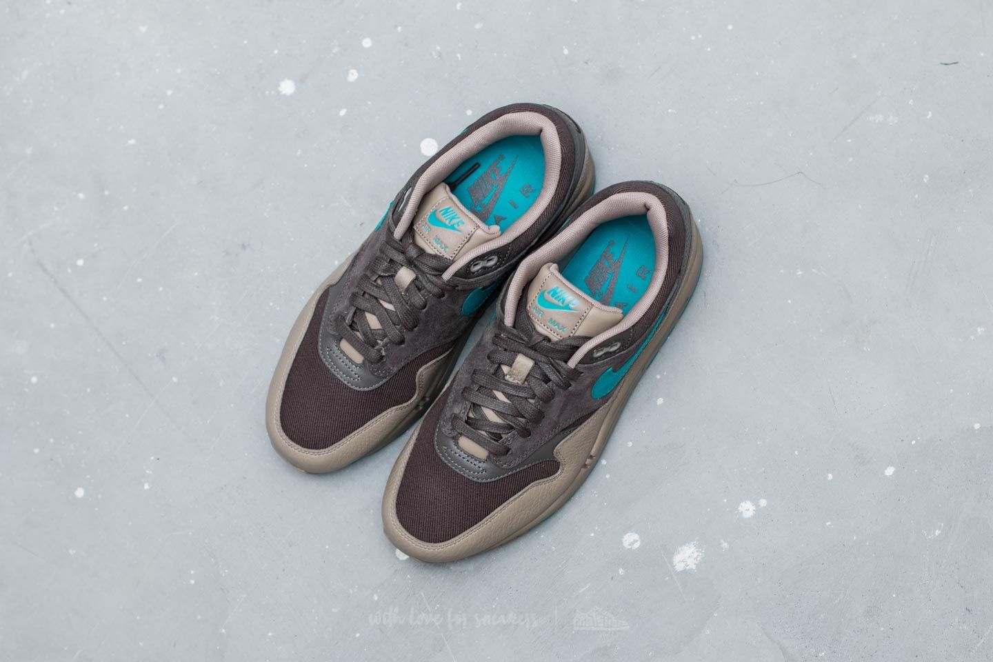 Nike air max 1 ridgerock top