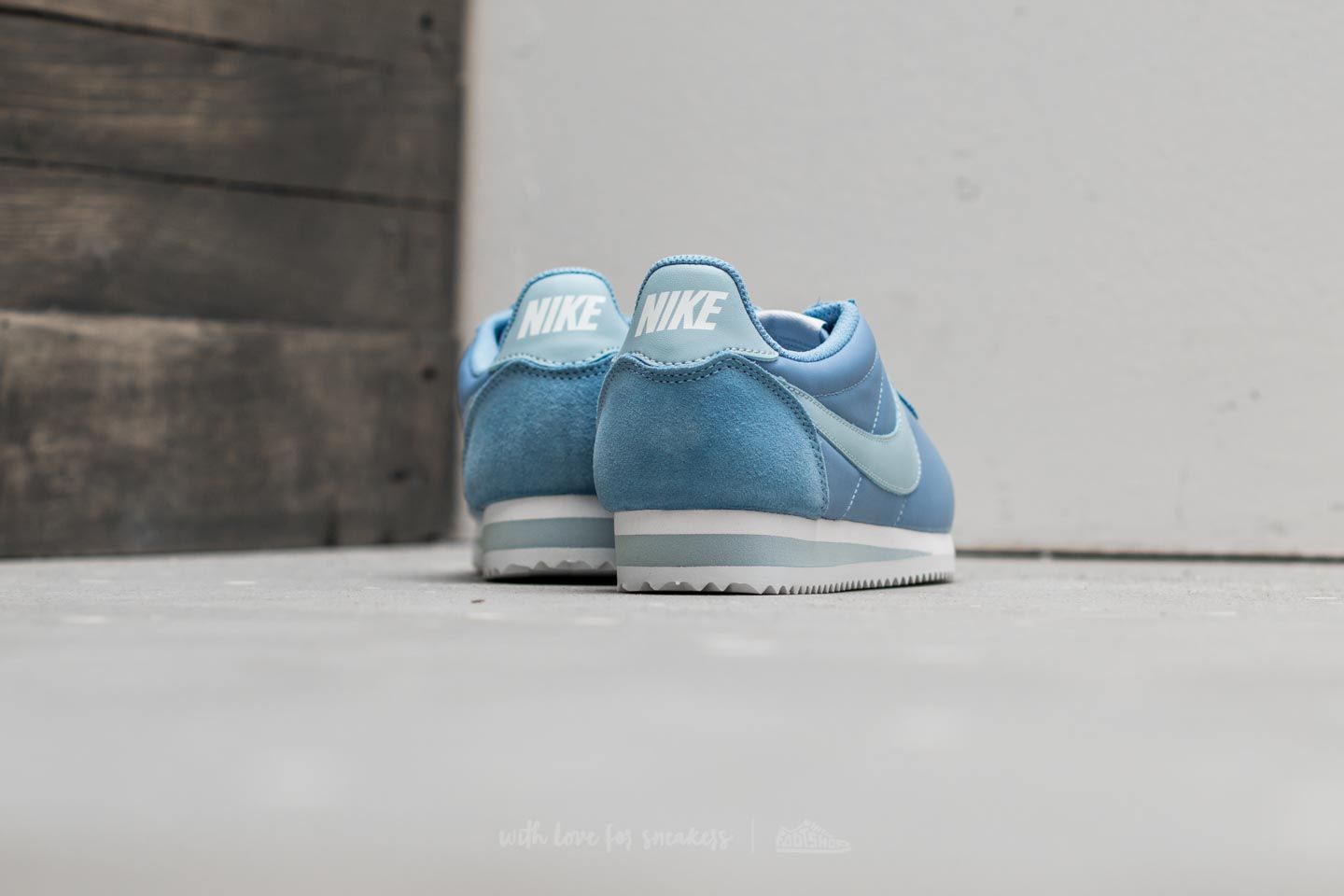 Women s shoes Nike Wmns Classic Cortez Nylon December Sky