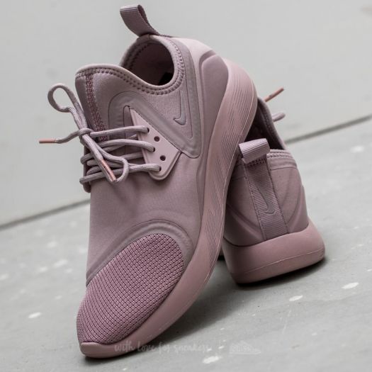 Womens lunarcharge essential hotsell