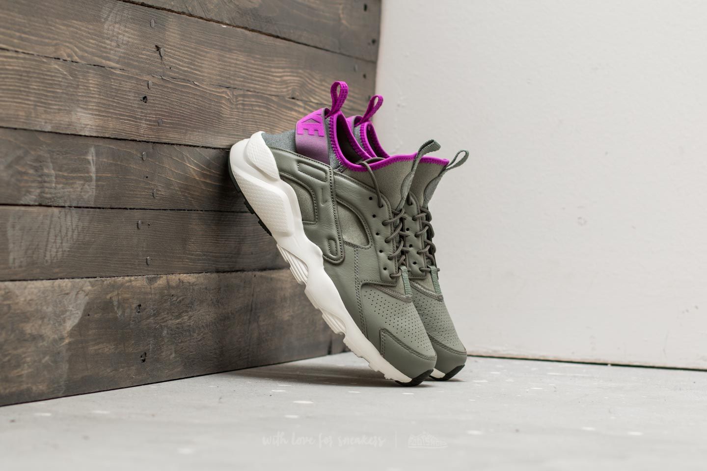 Férfi cipők Nike Air Huarache Run Ultra SE Dark Stucco/ Dark Stucco