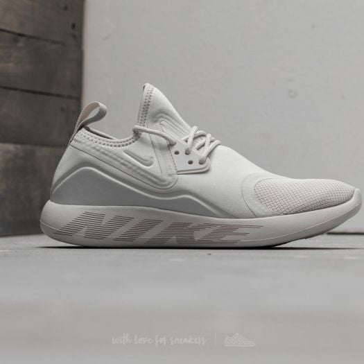 Nike lunarcharge women's white store