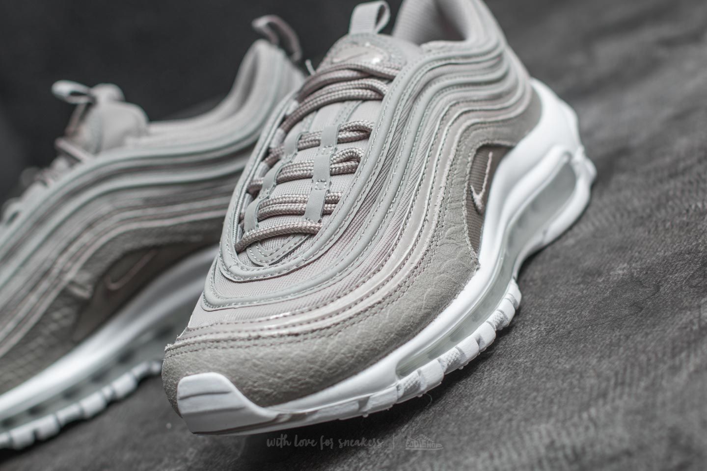 Nike air max 97 cobblestone white top