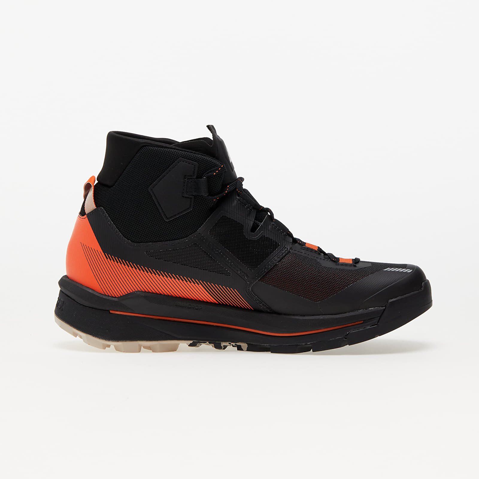 Zapatillas Hombre adidas Terrex Skychaser Tech Core Black/ Wonder Beige/ Semi Impact Orange