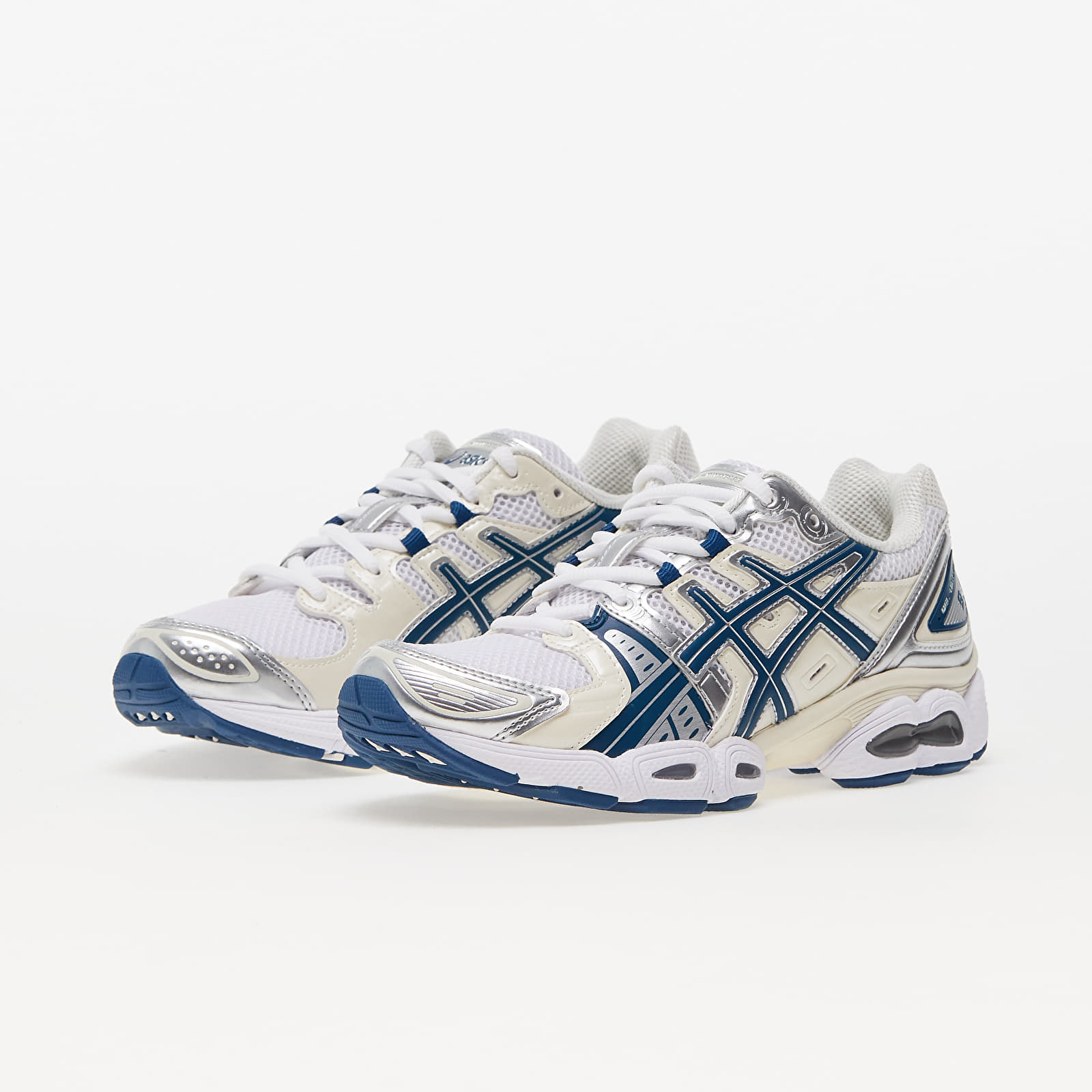 Дамски кецове и обувки Asics Gel-Nimbus 9 White/ Light Indigo