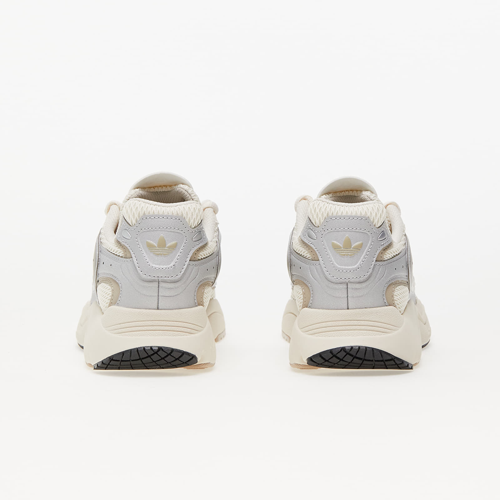 Dámské tenisky a boty adidas Ozmillen W Core White/ Carbon/ Wonder Beige