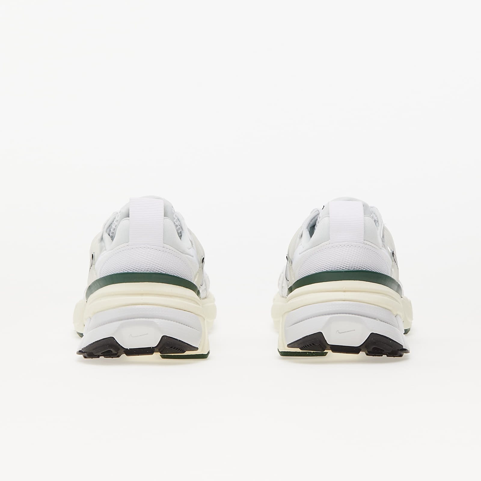 Women's shoes Nike V2K Run White/ Platinum Tint-Photon Dust-Fir