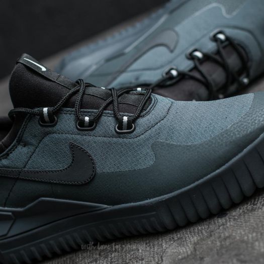 Nike air wild noir cheap