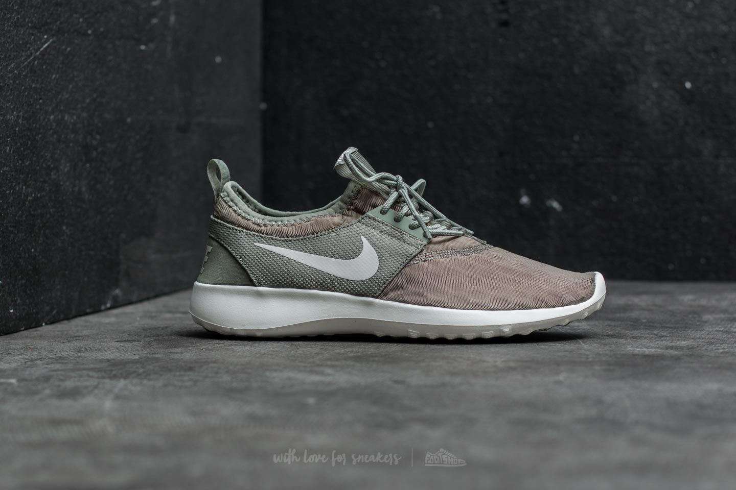 Women s shoes Nike Wmns Juvenate Dark Stucco River Rock Footshop