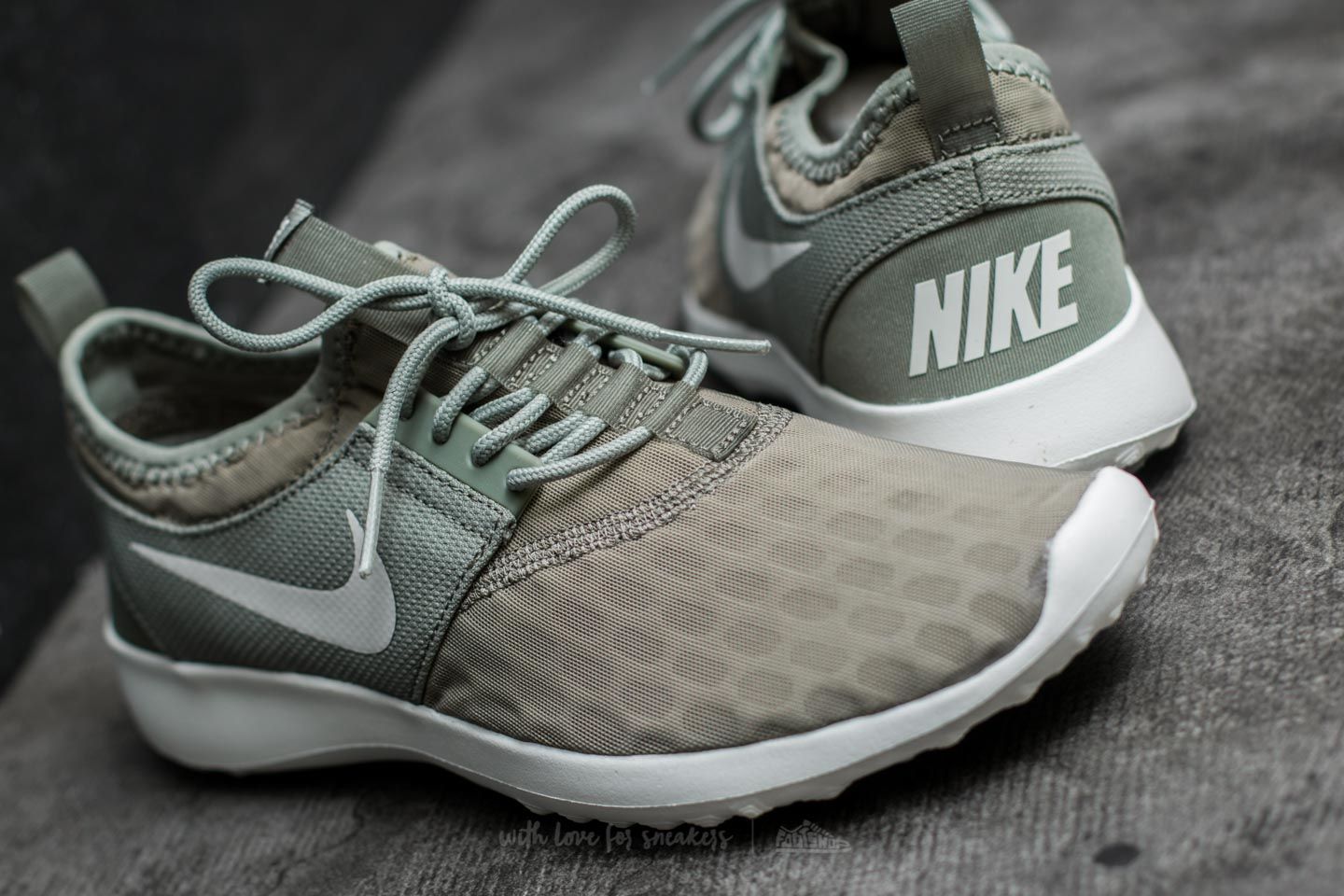 Nike juvenate laces shop