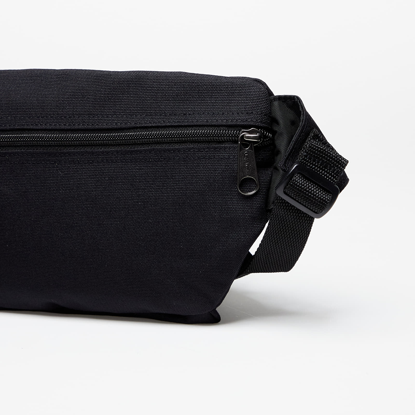 Hip bags Eastpak Doggy Bag Black
