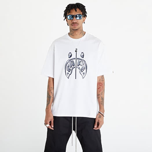 A bathing ape hotsell t shirt shark