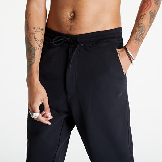 Nike club french terry cuffed joggers in black outlet