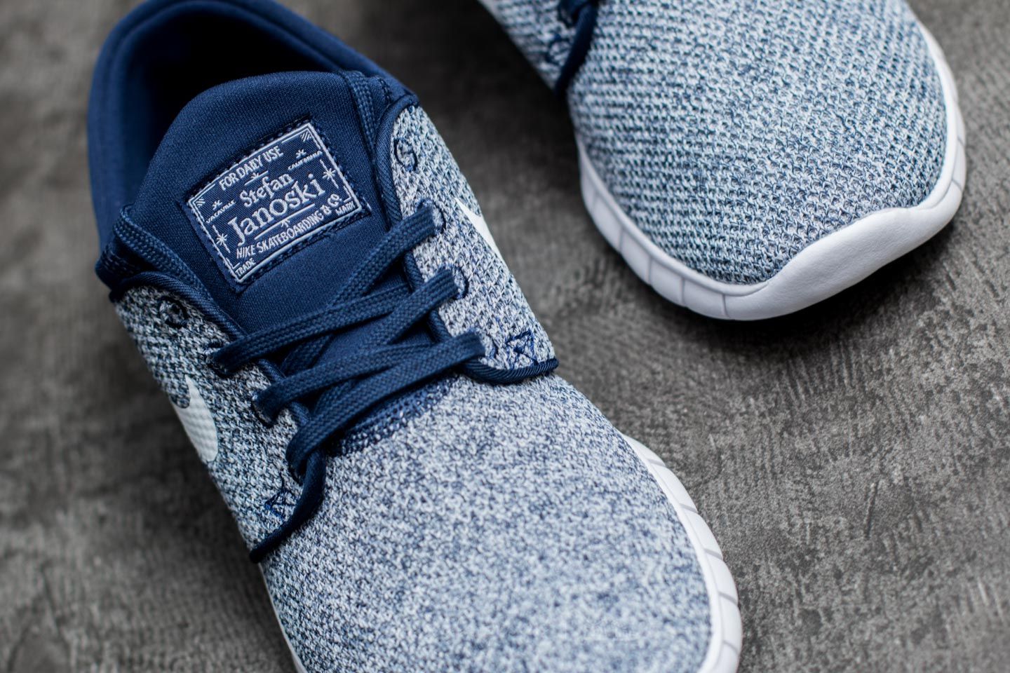 Nike sb janoski blue denim skate shoes top
