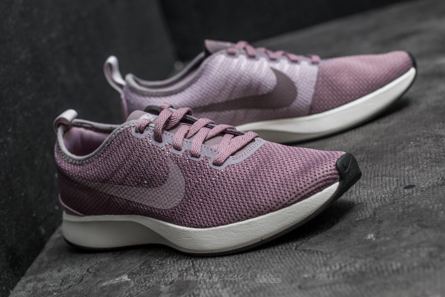 Nike dualtone racer women's purple hotsell