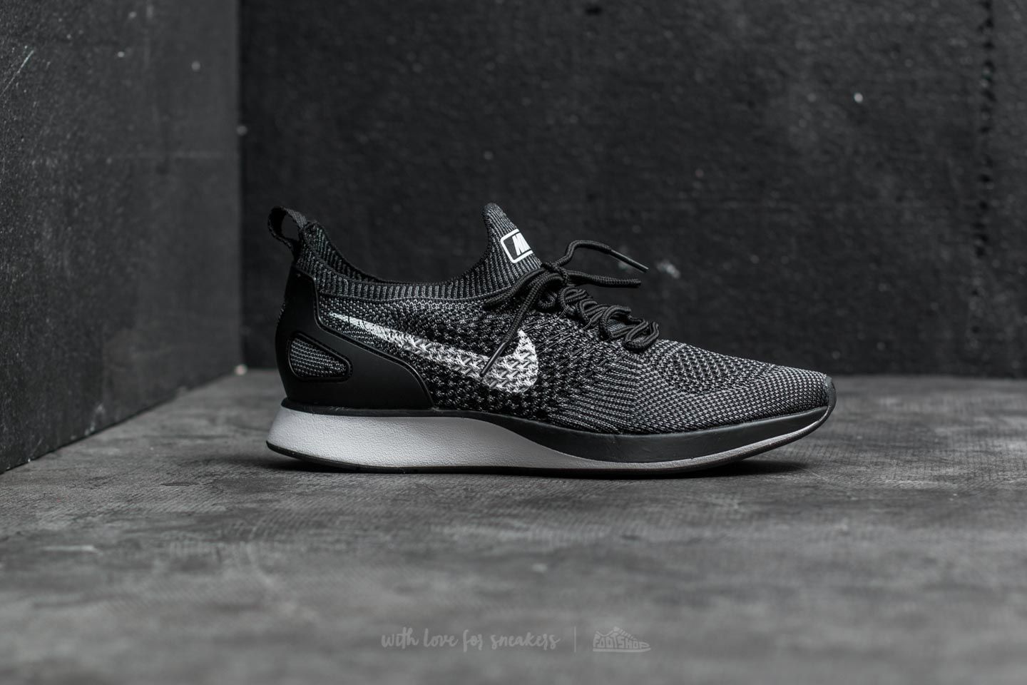 Damen Sneaker und Schuhe Nike W Air Zoom Mariah Flyknit Racer Premium Black White Dark Grey Footshop