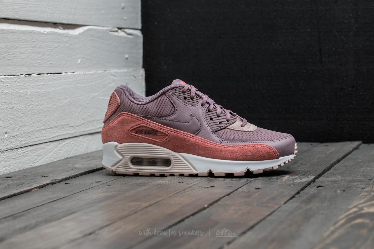 Women's shoes Nike Wmns Air Max 90 Red Stardust/ Taupe Grey