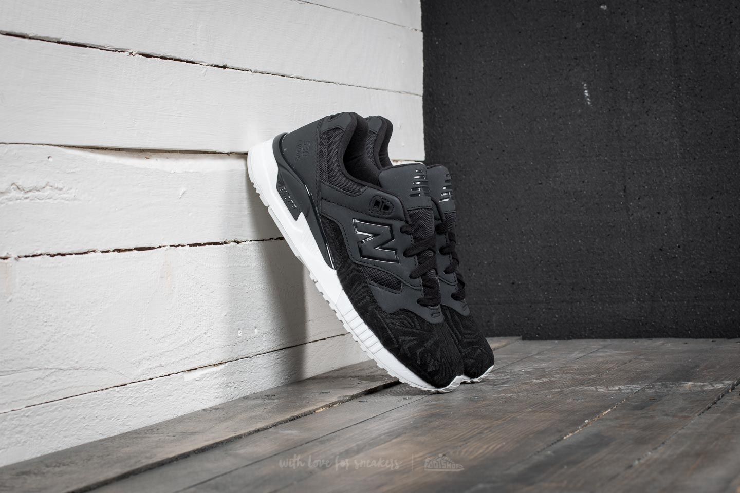 Damen Sneaker und Schuhe New Balance 530 Black Footshop