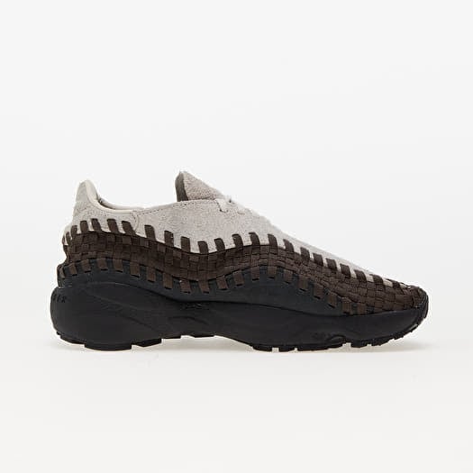 Nike woven slip on hot sale
