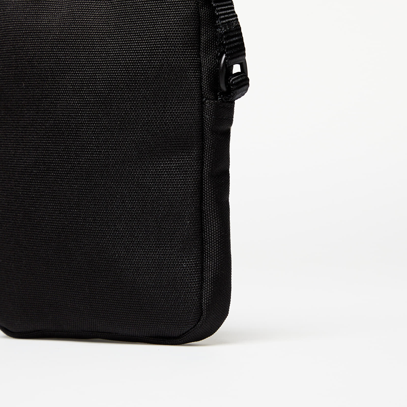Crossbody-vesker FRED PERRY Fp Taped Side Bag Black/ Warm Grey