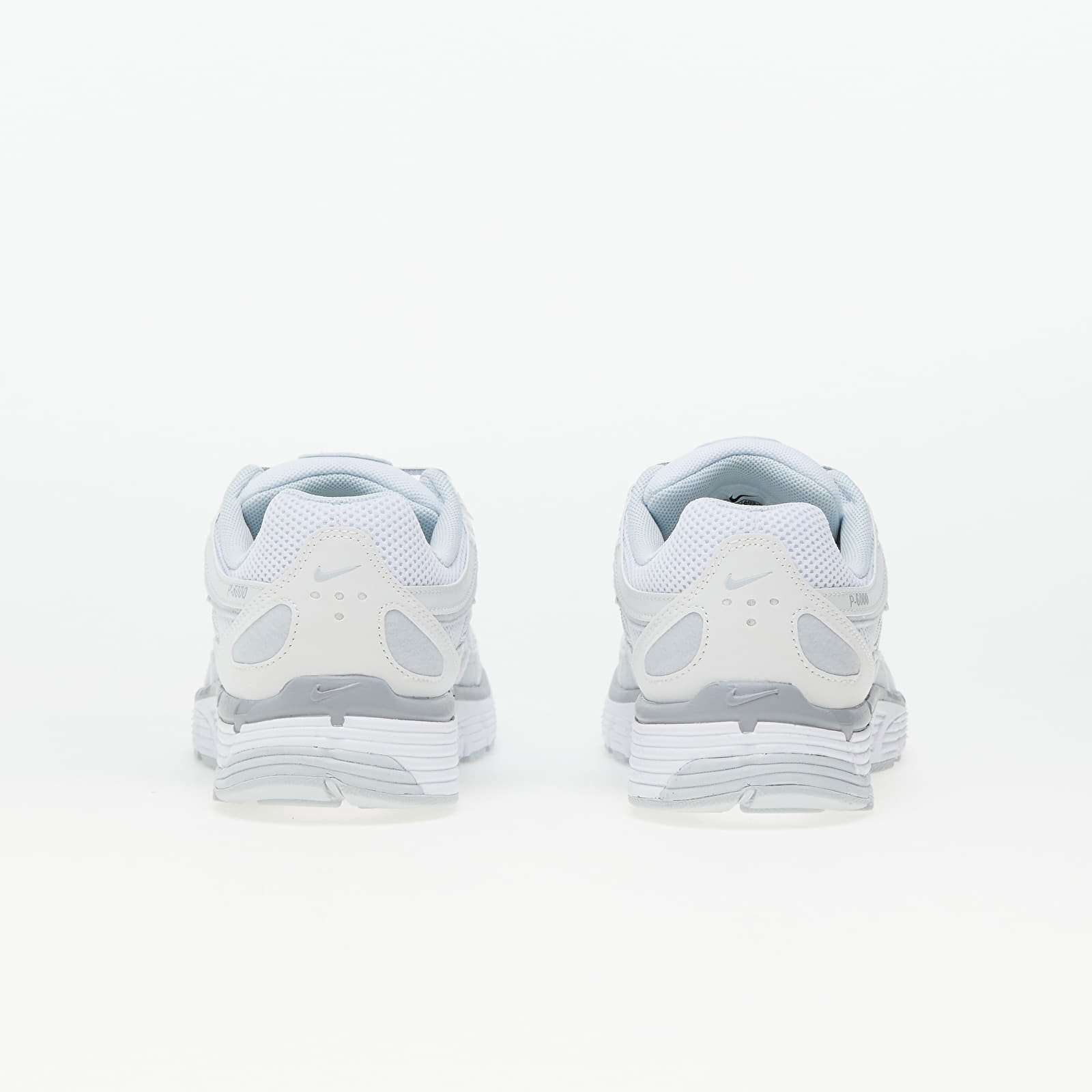 Dámské tenisky a boty Nike W P-6000 Metallic Summit White/ White-Pure Platinum