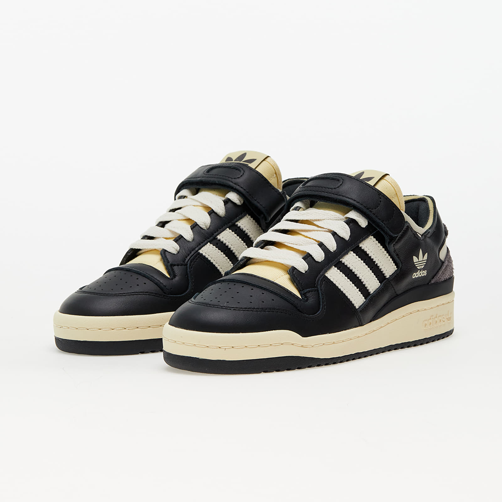 Мъжки кецове и обувки adidas Forum 84 Low Core Black/ Crew White/ Easy Yellow