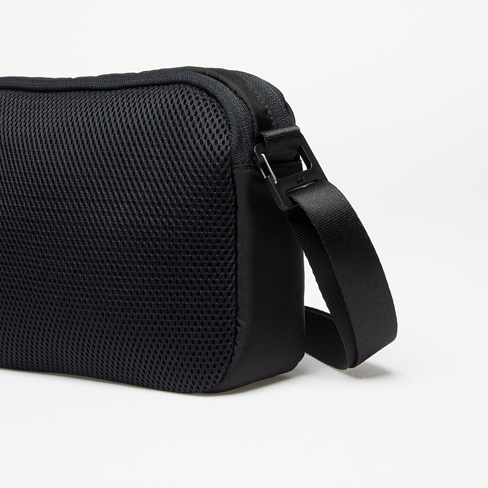 Torby przez ramię adidas Premium Essentials Small Airliner Bag Black