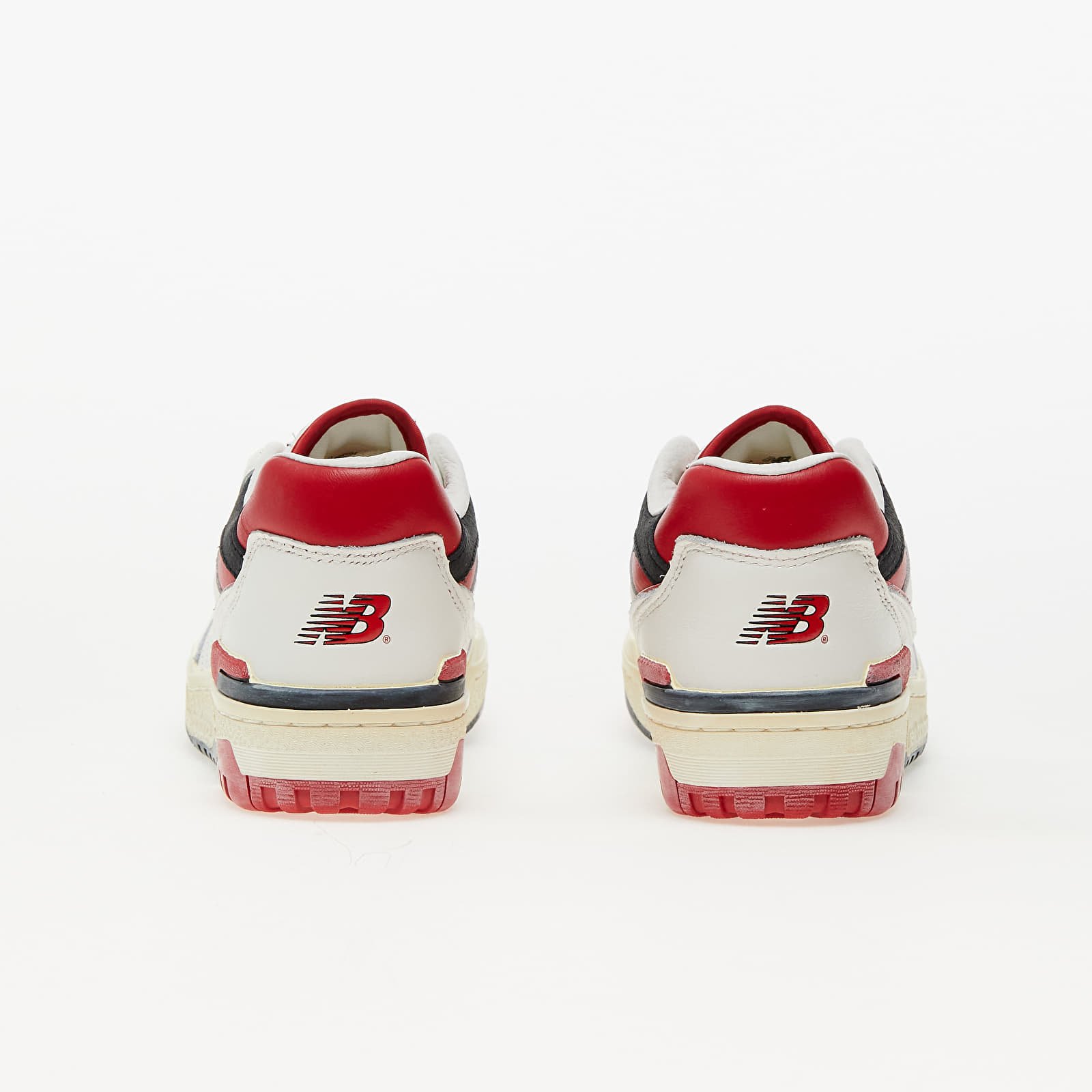 Scarpe uomo New Balance 550 Sea Salt/ Vintage Red