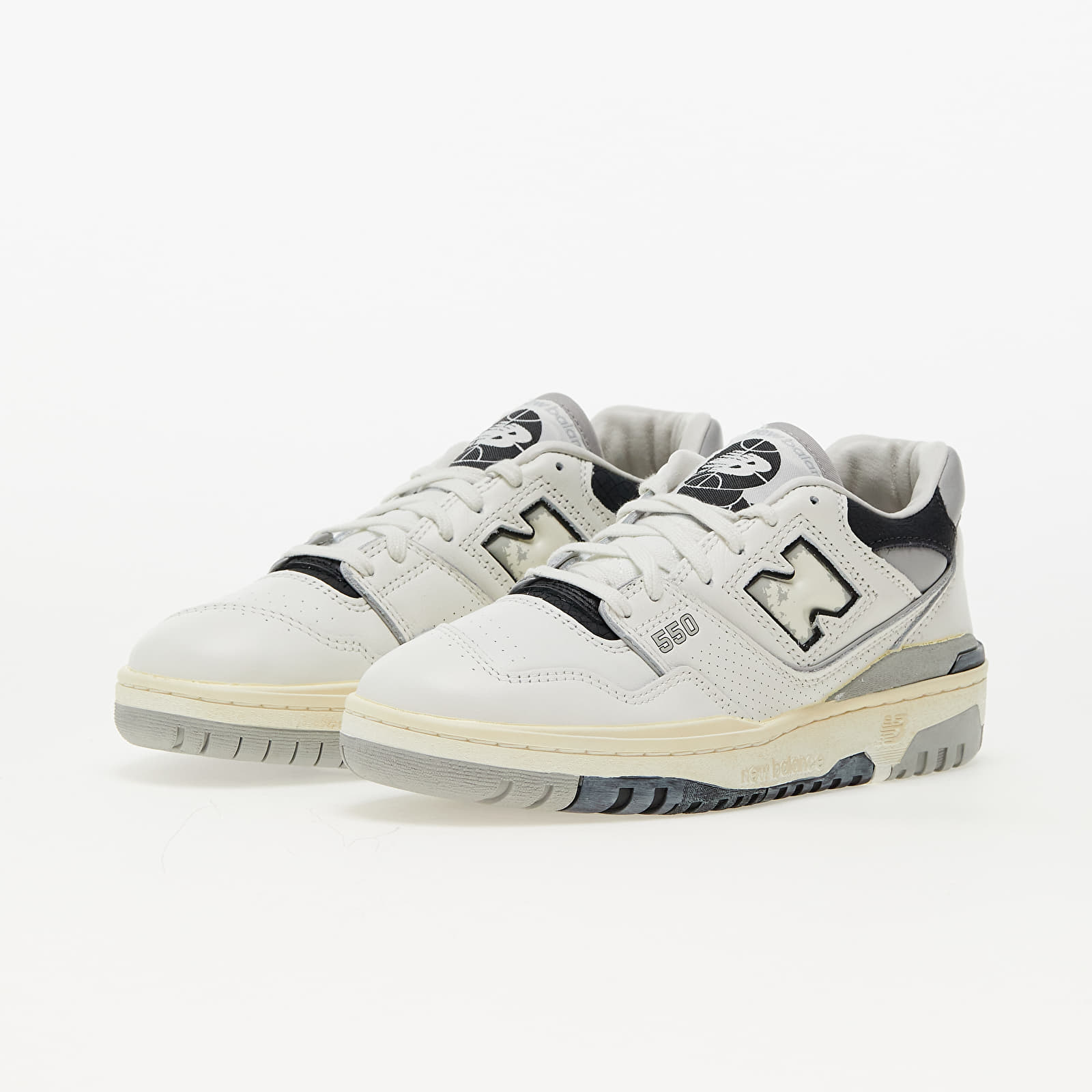 Men s shoes New Balance 550 Sea Salt Vintage Black Footshop