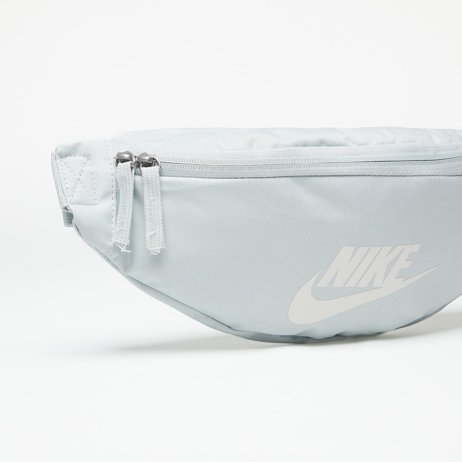 Genți de șold Nike Heritage Waistpack Light Silver/ Light Silver/ Phantom