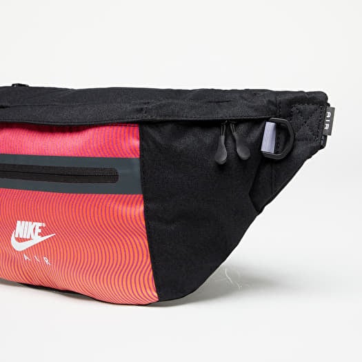 Gurteltasche Nike Elemental Premium Fanny Pack