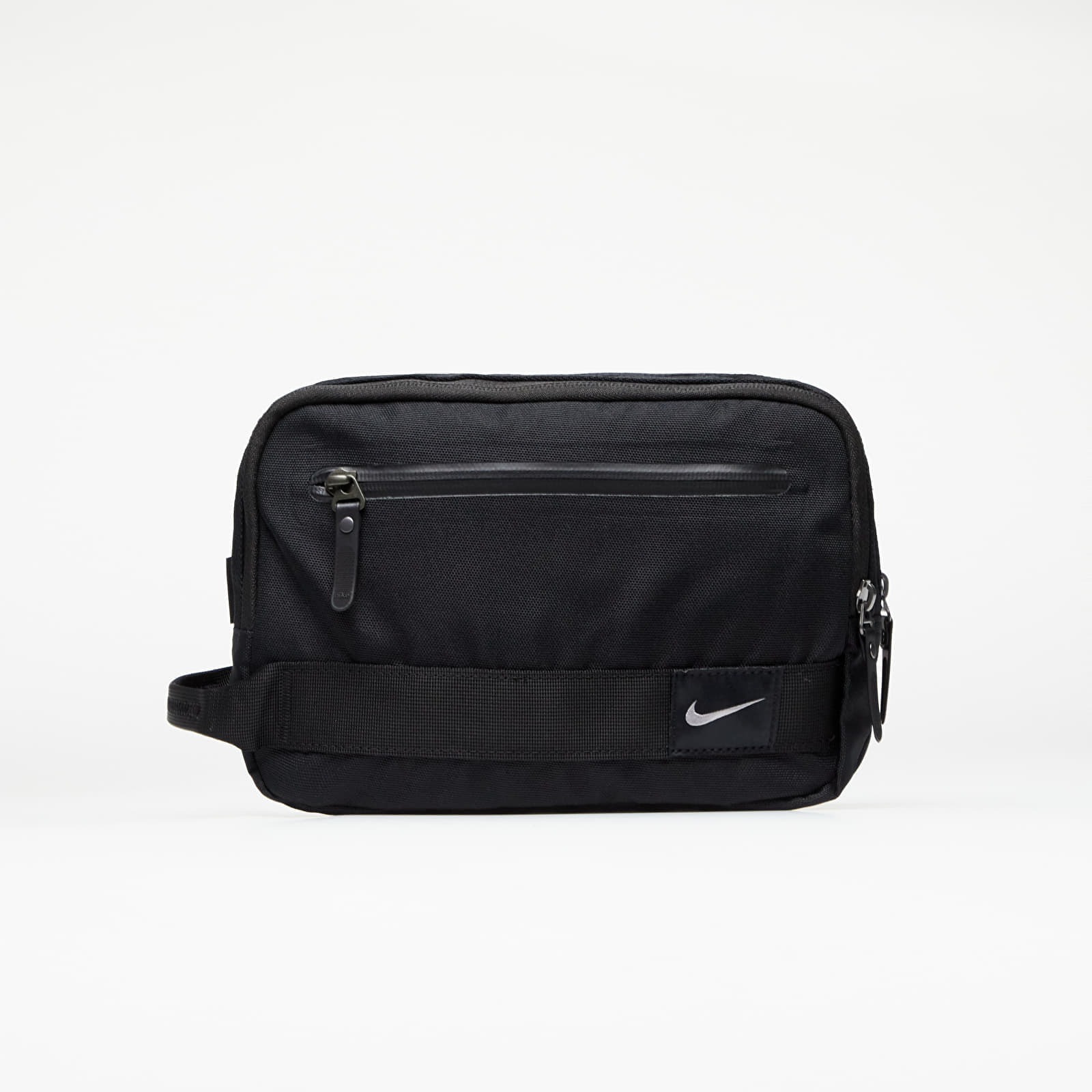 Чанти и раници Nike Fiftyone 49 Toiletry Kit Black/ Black/ Silver