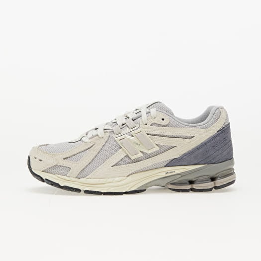 Silver new cheap balance sneakers