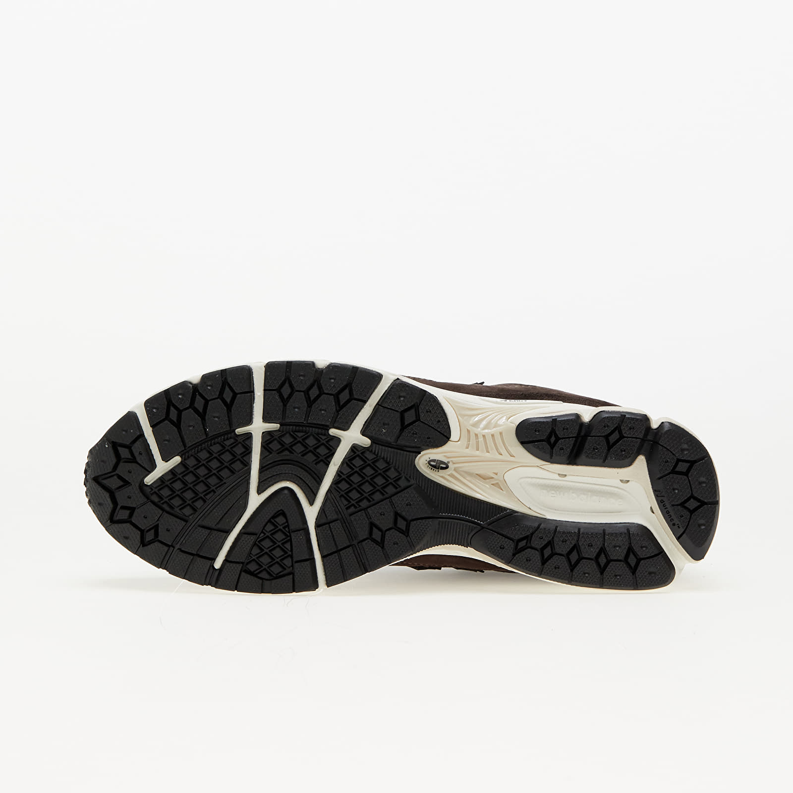 Pánské tenisky a boty New Balance 2002R Black Coffee/ Sandstone/ Stoneware