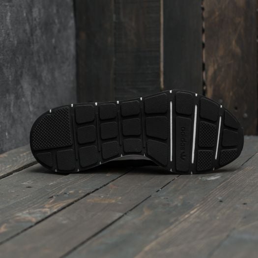 Men's shoes adidas Swift Run Core Black/ Utility Black/ Ftw White | Footshop