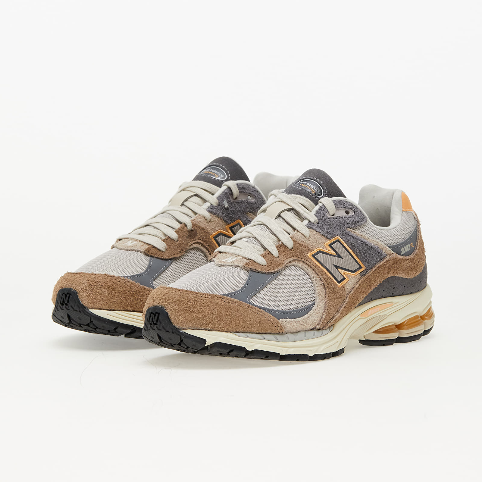 Men's shoes New Balance 2002R Mushroom/ Hazy Peach/ Castlerock