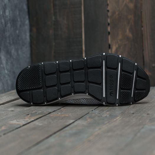 Adidas swift run shop primeknit womens black