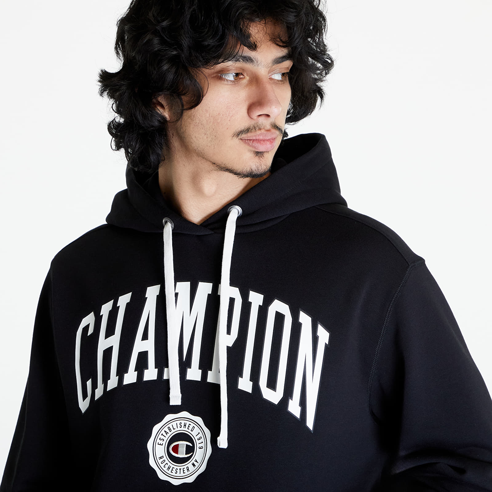 Kapucnis pulóverek és pulcsik Champion Hooded Sweatshirt Night Black