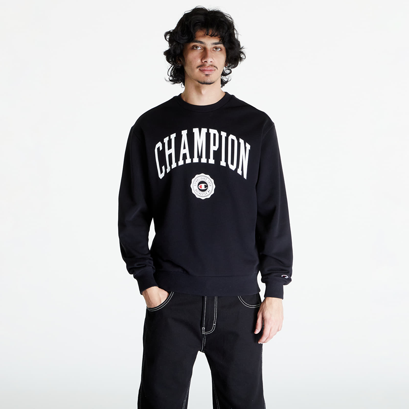 Black sweatshirt champion on sale